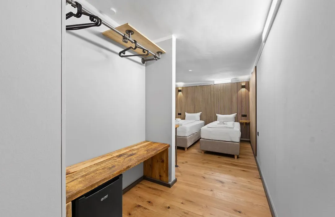Hotel Comenius-1